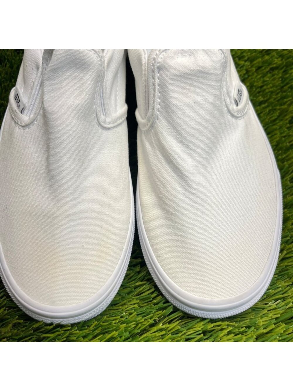 Vans Classic Slip-On‎ Boys Size 3.5Y True White Athletic Skate Shoes Sneakers